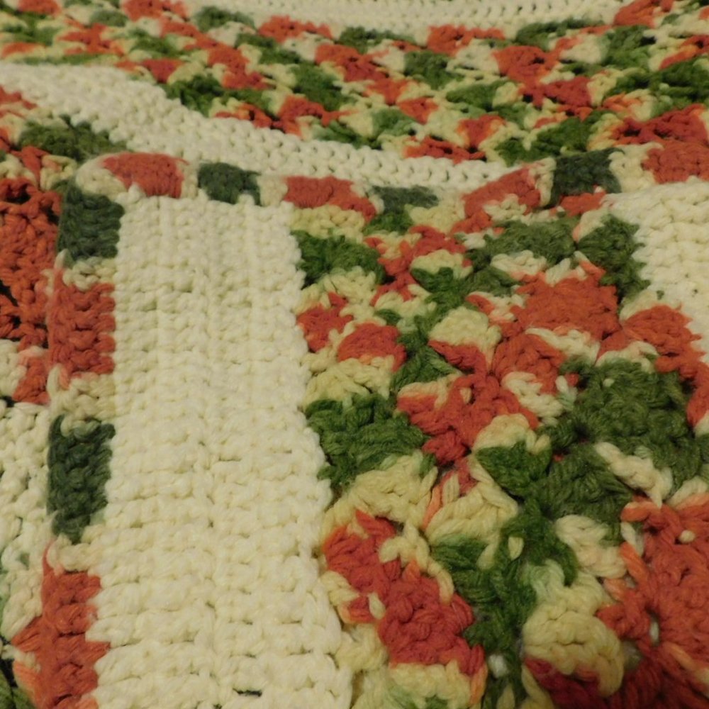 Crochet Blanket Handmade Vintage 1970's - Picture 2 of 3